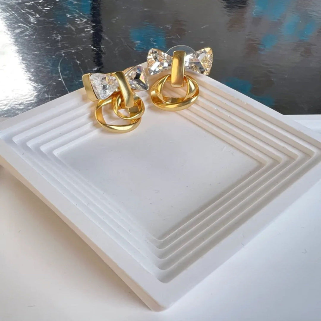 Gold-tone Bow-shaped Earring