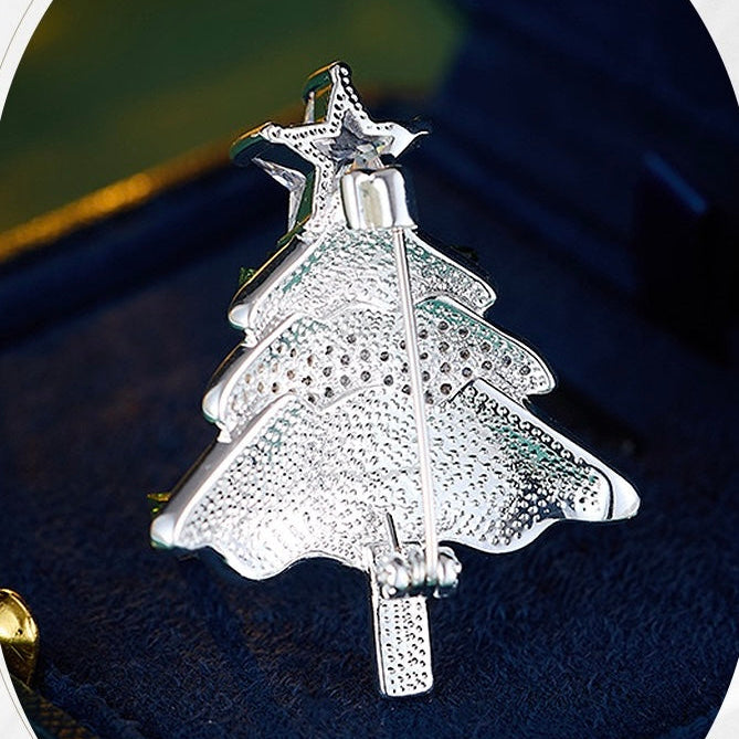 Minimalist Star Brooch | Xmas Elegance