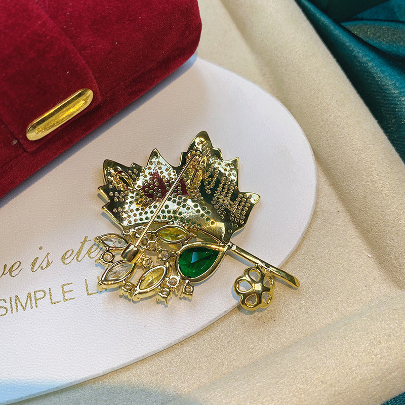 Green Maple Leaf Filigree Brooch