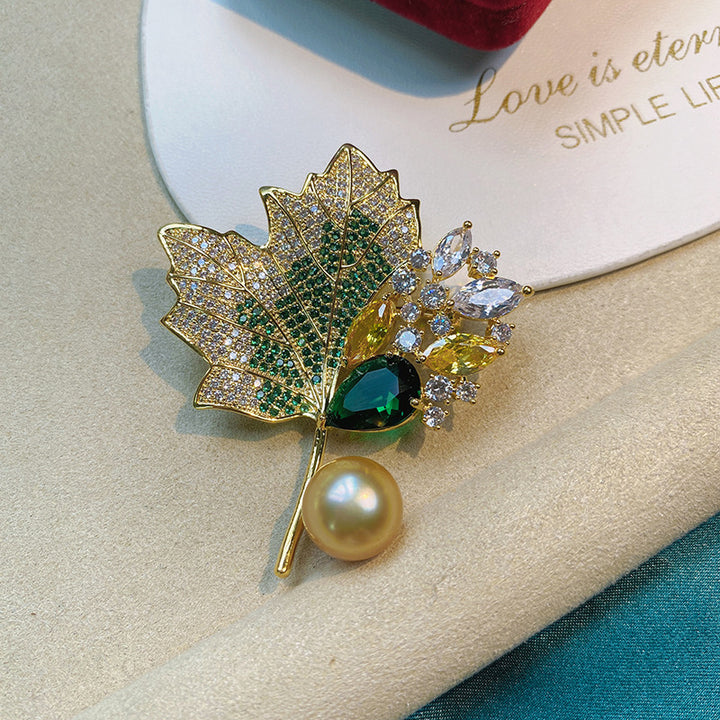 Green Maple Leaf Filigree Brooch