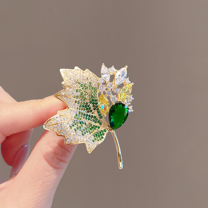 Green Maple Leaf Filigree Brooch