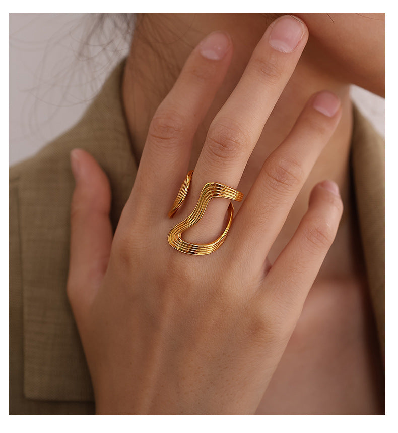 18K gold plating Twisted Curve Ring – Elegant & Adjustable