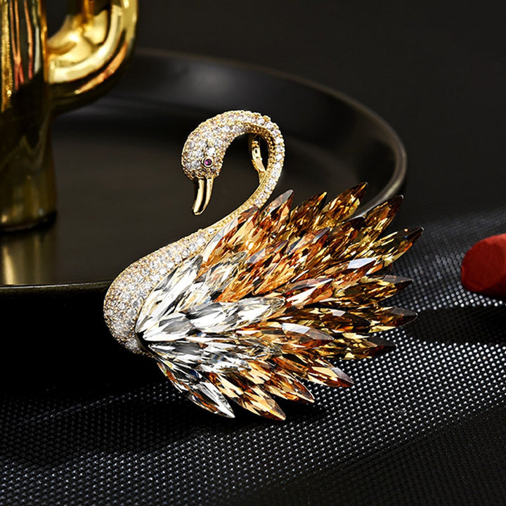 Elegant Swan Rhinestone Brooch – Luxury Crystal Feather Pin for Women